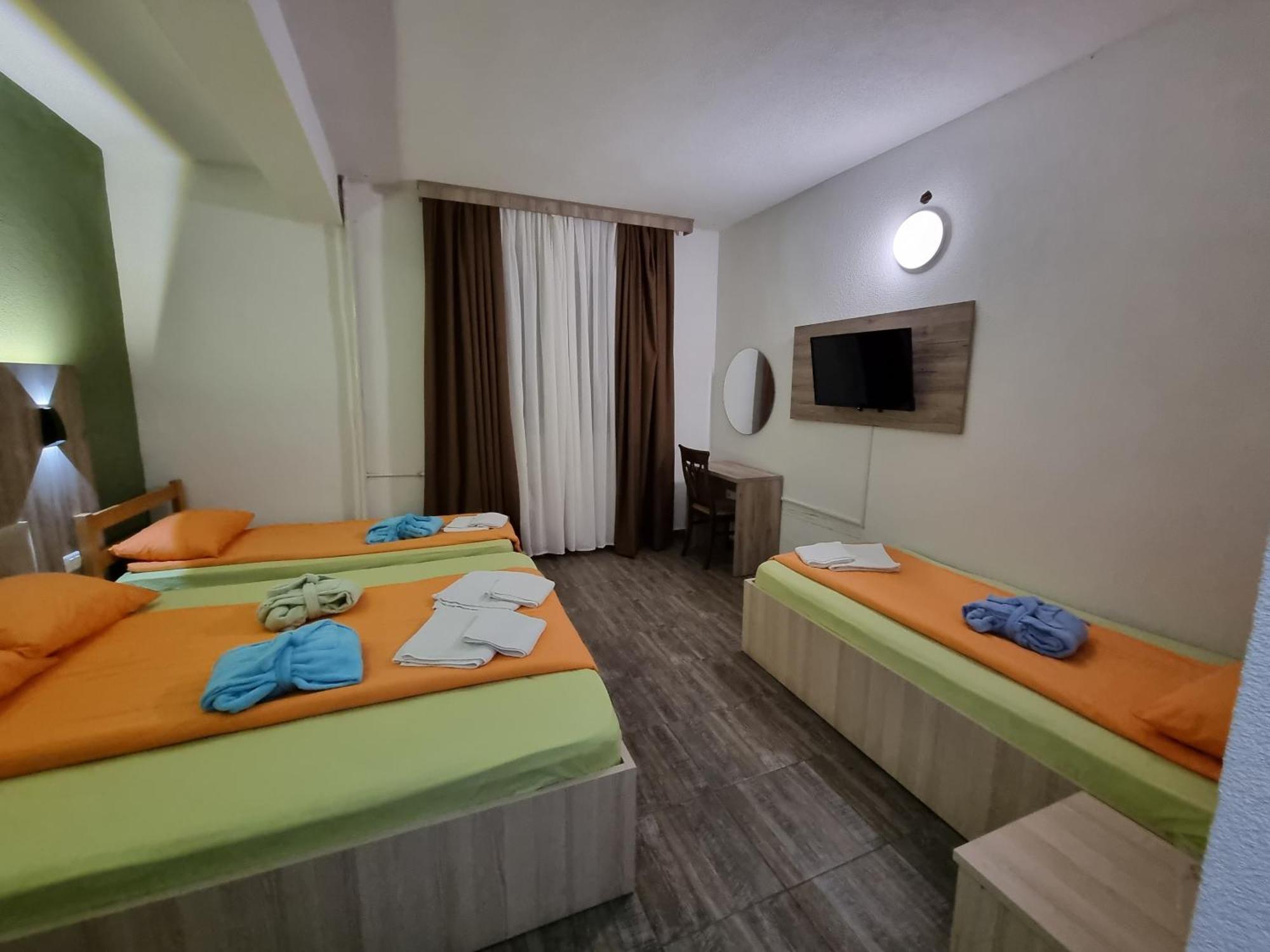 טטובו Hotel Arena - Teteks מראה חיצוני תמונה